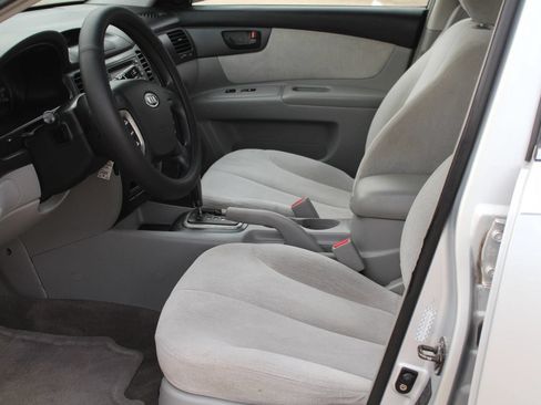 Used 2006 Kia Optima LX FWD image 17