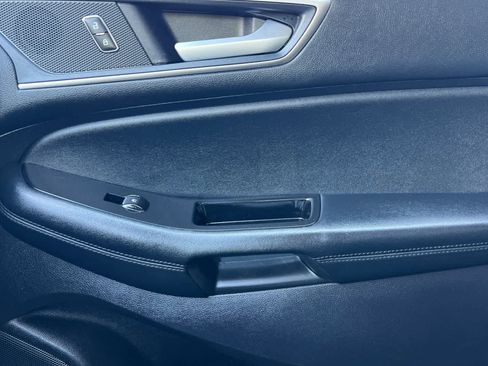 Used 2020 Ford Edge SEL w/ Convenience Package image 22