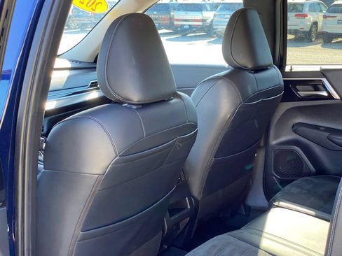 Used 2024 Mitsubishi Outlander SE AWD/4WD image 28