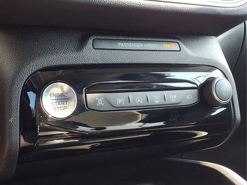 Used 2023 Ford Escape Platinum AWD/4WD image 25