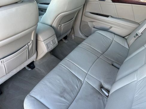 Used 2010 Toyota Avalon Limited image 12