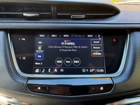 Used 2025 Cadillac XT5 Premium Luxury image 24