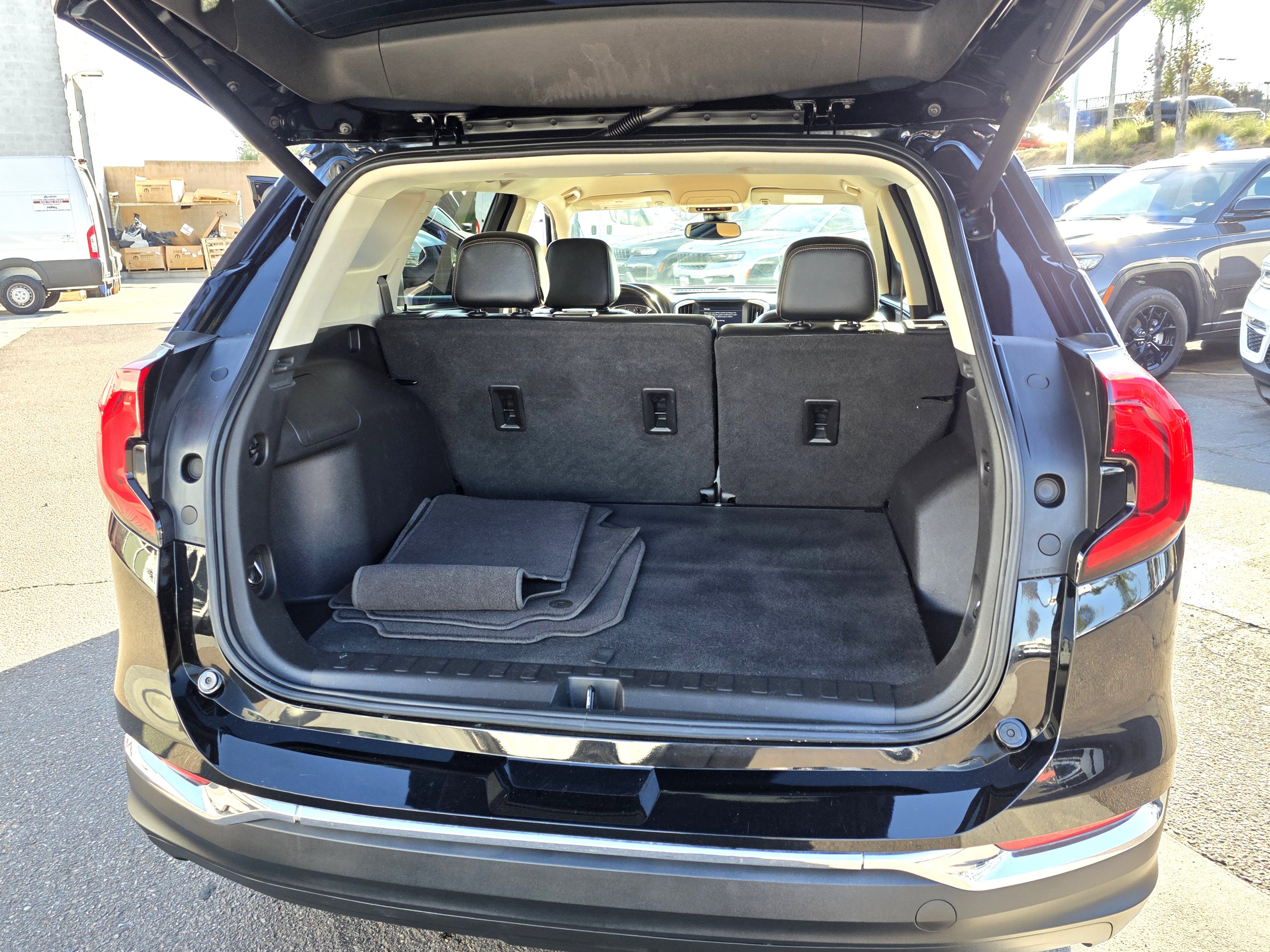 Used 2021 GMC Terrain SLT AWD/4WD image 20