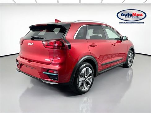 Used 2022 Kia Niro EX w/ Cold Weather Package image 2