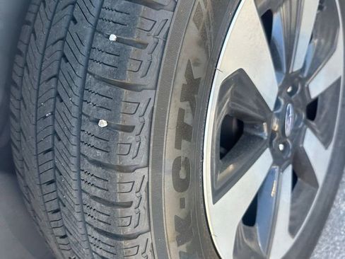 Used 2017 Subaru Forester 2.5i Premium w/ All-Weather Package image 5