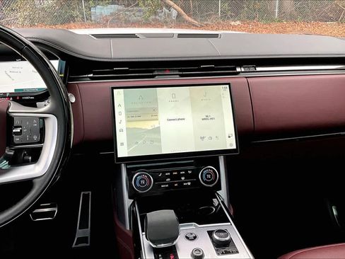 Used 2023 Land Rover Range Rover SE image 7