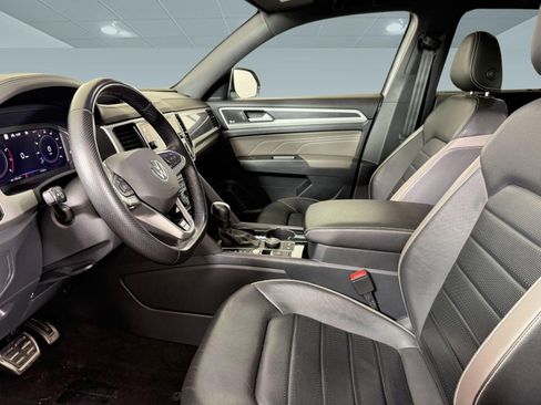 Used 2023 Volkswagen Atlas Cross Sport SEL Premium R-Line image 5
