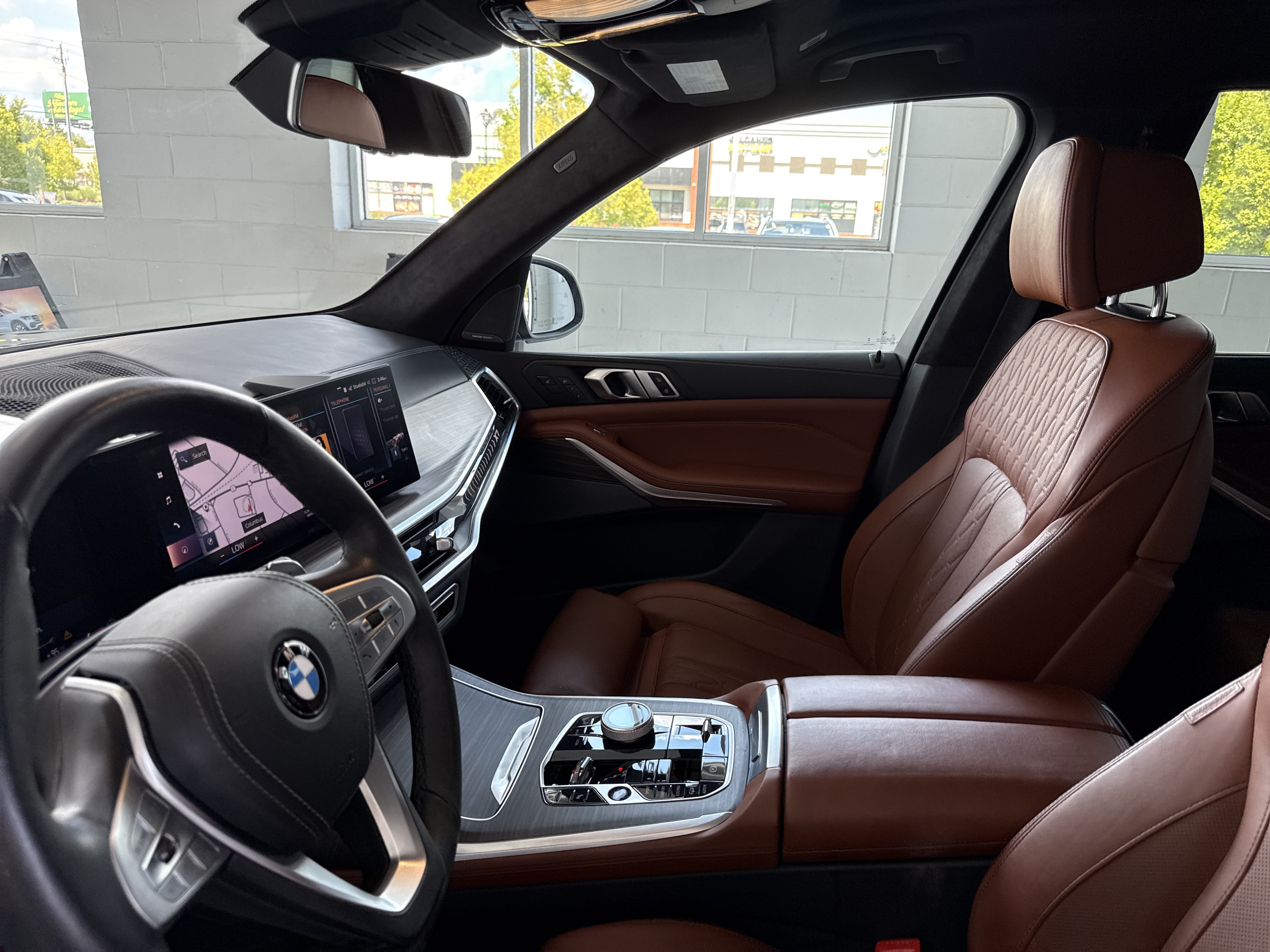 Used 2023 BMW X7 xDrive40i w/ Executive Package AWD/4WD image 25