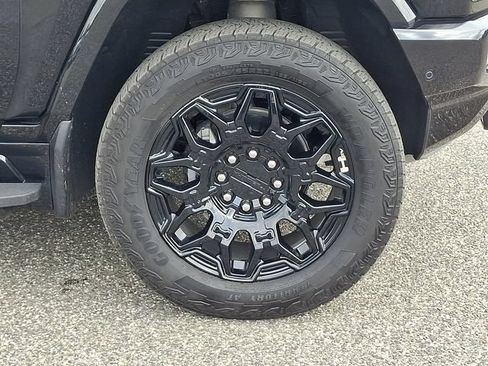 Used 2025 GMC Hummer EV 3X w/ LPO, Dark Essentials Package AWD/4WD image 29
