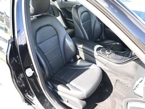 Used 2017 Mercedes-Benz C 300 4MATIC Sedan image 47