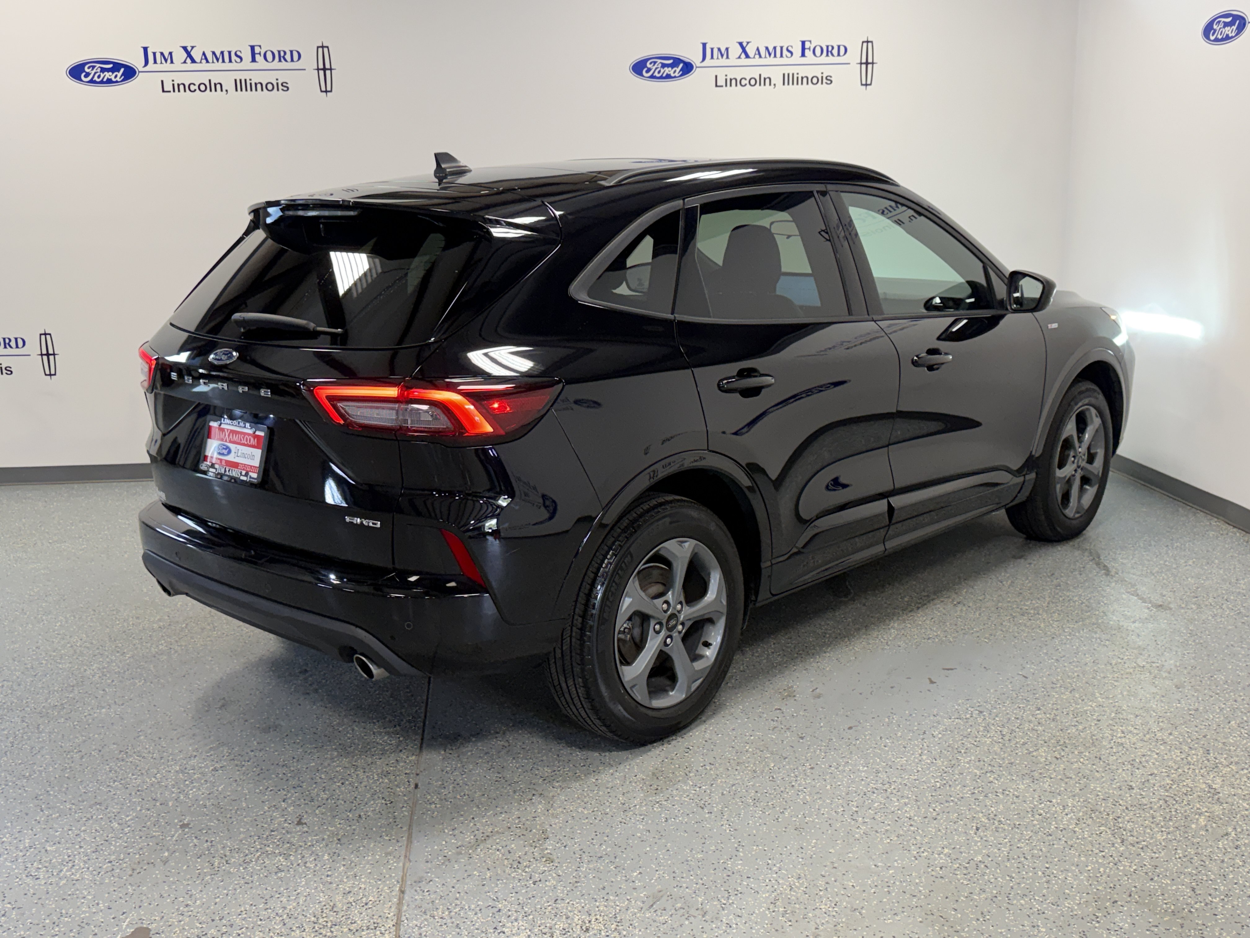 Used 2024 Ford Escape ST-Line w/ Tech Pack #1 AWD/4WD image 34