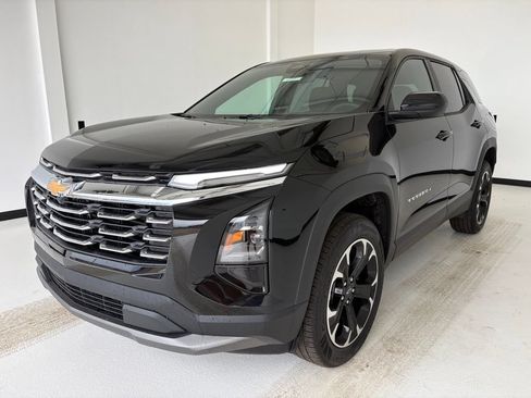New 2027 Chevrolet Equinox LT w/ LPO, Floor Liner Package FWD image 15
