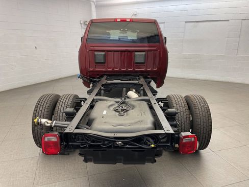 Used 2023 RAM 3500 Tradesman w/ Chrome Appearance Group image 11