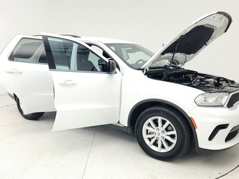 Used 2023 Dodge Durango SXT Launch Edition image 13