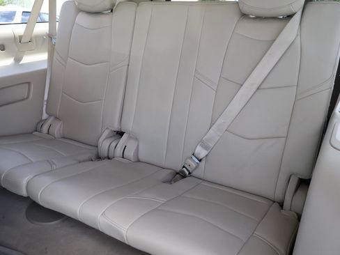 Used 2020 Cadillac Escalade ESV Premium Luxury RWD image 28