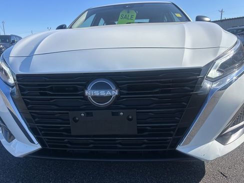 Used 2025 Nissan Altima 2.5 SV image 27