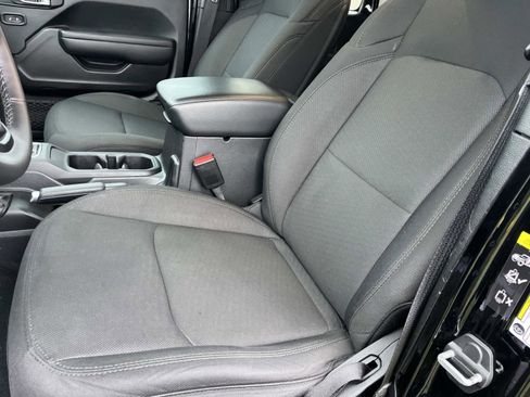 Used 2022 Jeep Wrangler Unlimited Sport w/ Sun And Sound Package image 30