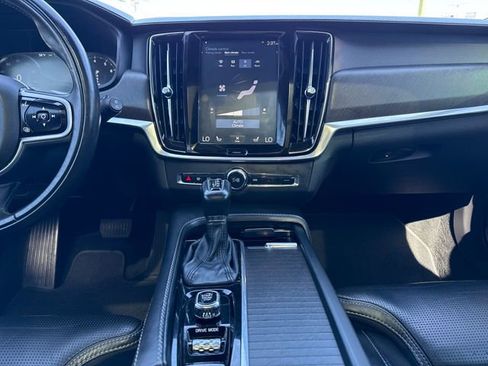 Used 2018 Volvo V90 T6 Cross Country w/ Convenience Package AWD/4WD image 23