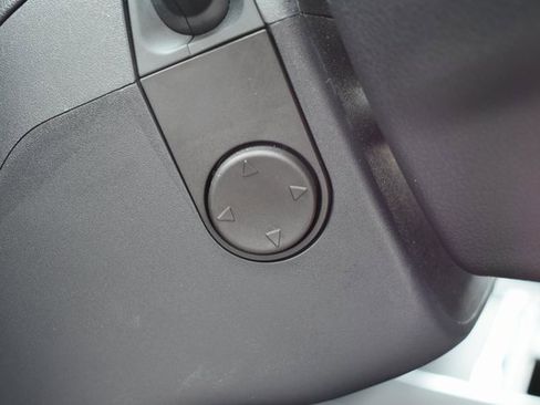 Used 2024 Ford F150 Lightning Lariat image 17