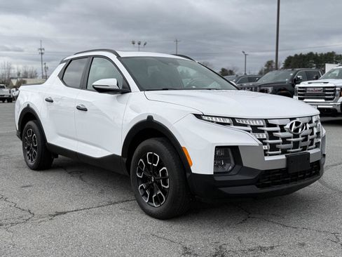 Used 2024 Hyundai Santa Cruz SEL w/ Activity Package image 3