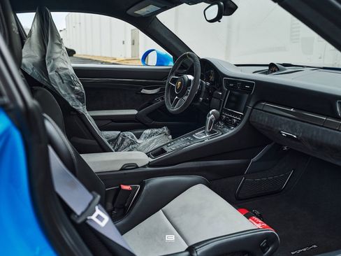 Used 2016 Porsche 911 GT3 RS image 33