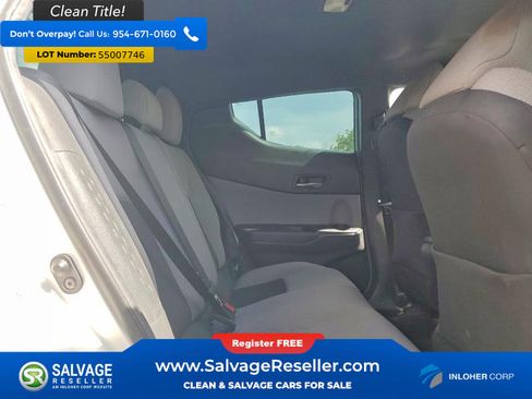 Used 2019 Toyota C-HR XLE FWD image 15
