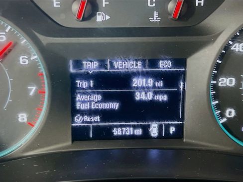 Used 2024 Chevrolet Malibu LT FWD image 12