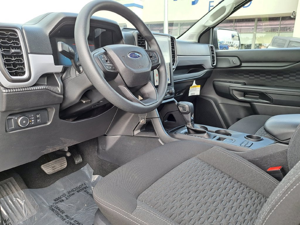 Used 2026 Ford Ranger XL w/ Trailer Tow Package RWD image 8