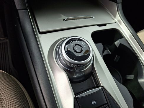 Used 2023 Ford Explorer XLT w/ Class IV Trailer Tow Package image 16