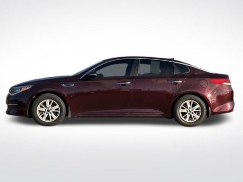 Used 2017 Kia Optima LX image 3