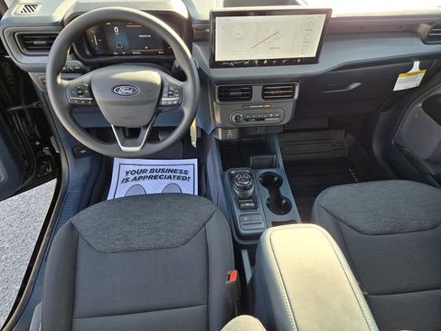 New 2026 Ford Maverick XL image 24