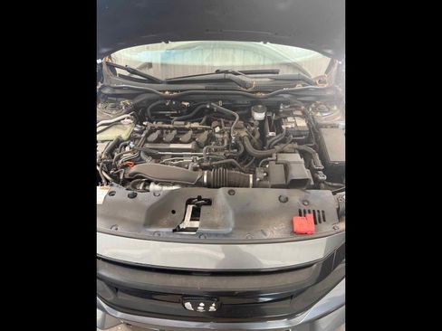 Used 2018 Honda Civic Sport Touring image 7