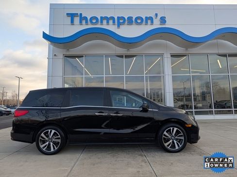 Certified 2024 Honda Odyssey Touring image 2