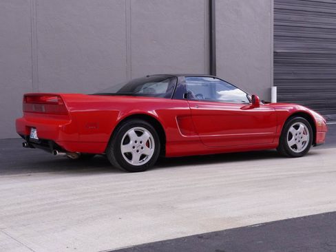 Used 1993 Acura NSX RWD image 5