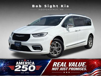 Used 2021 Chrysler Pacifica Limited w/ Premium & Safety Sphere Group