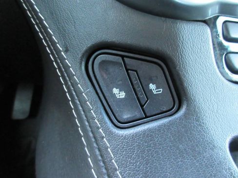 Used 2019 Chevrolet Tahoe LT image 32