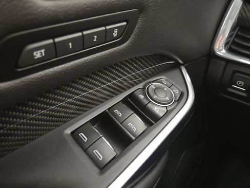 Certified 2020 Cadillac XT4 Sport w/ Sun And Sound Package image 30