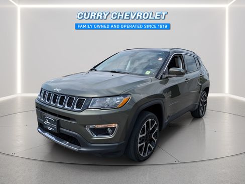 Used 2018 Jeep Compass Limited w/ Navigation Group AWD/4WD image 8
