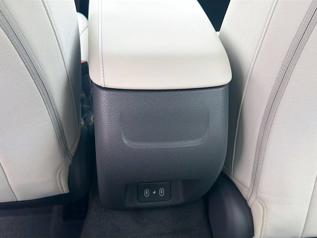 New 2026 Hyundai Sonata SEL FWD image 25