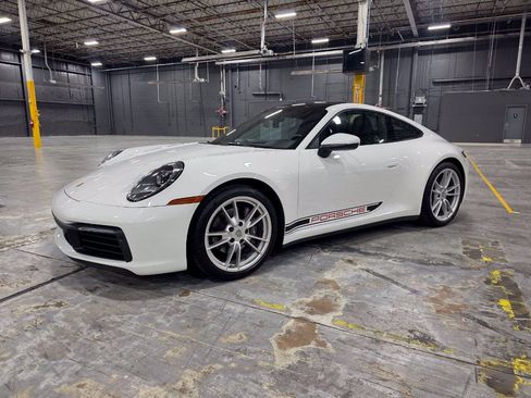 Used 2020 Porsche 911 Carrera w/ Sport Chrono Package RWD image 5