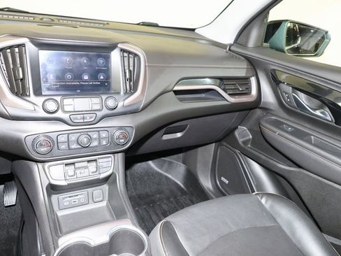 Used 2022 GMC Terrain AT4 w/ Infotainment Package II image 11