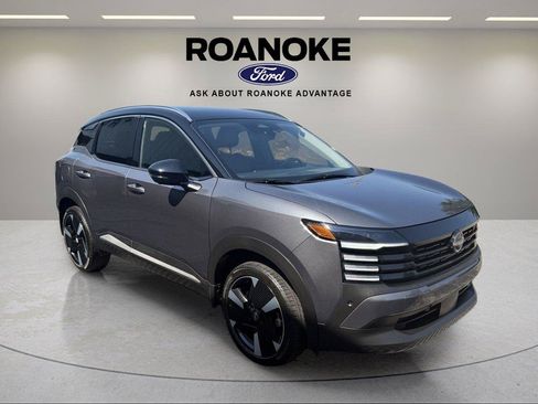 Used 2025 Nissan Kicks SR AWD/4WD image 7