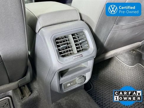 Used 2023 Volkswagen Tiguan SE w/ Panoramic Sunroof Package AWD/4WD image 24