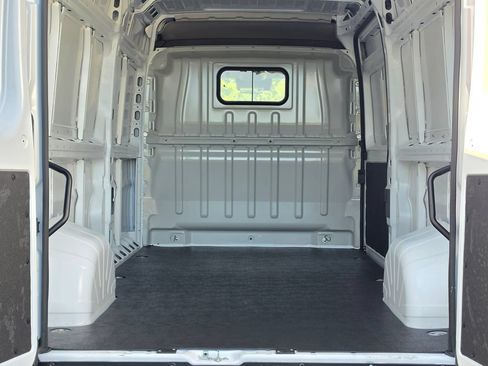 New 2026 RAM ProMaster 2500 w/ Quick Order Package 22G SLT FWD image 34