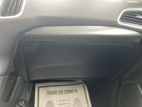 Used 2024 Ford Edge Titanium image 26