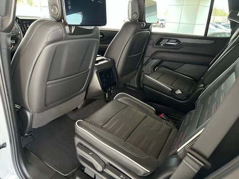 New 2026 GMC Yukon AT4 Ultimate image 16