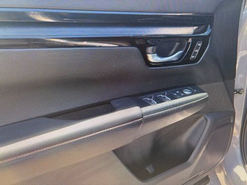 Used 2024 Honda CR-V Sport Touring image 6