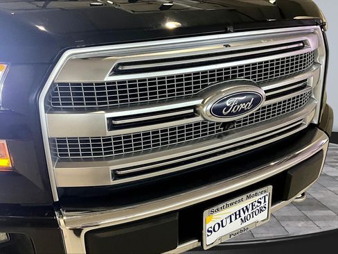 Used 2017 Ford F150 Platinum w/ Equipment Group 701A Luxury AWD/4WD image 34