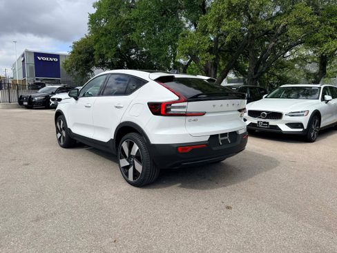 Certified 2023 Volvo C40 P8 Recharge Ultimate image 4