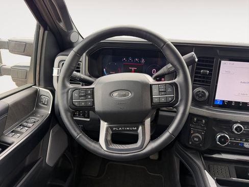 Used 2025 Ford F250 Platinum AWD/4WD image 12